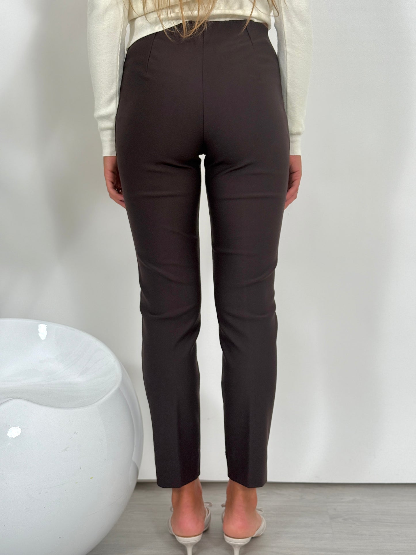 Panta slit cigarette