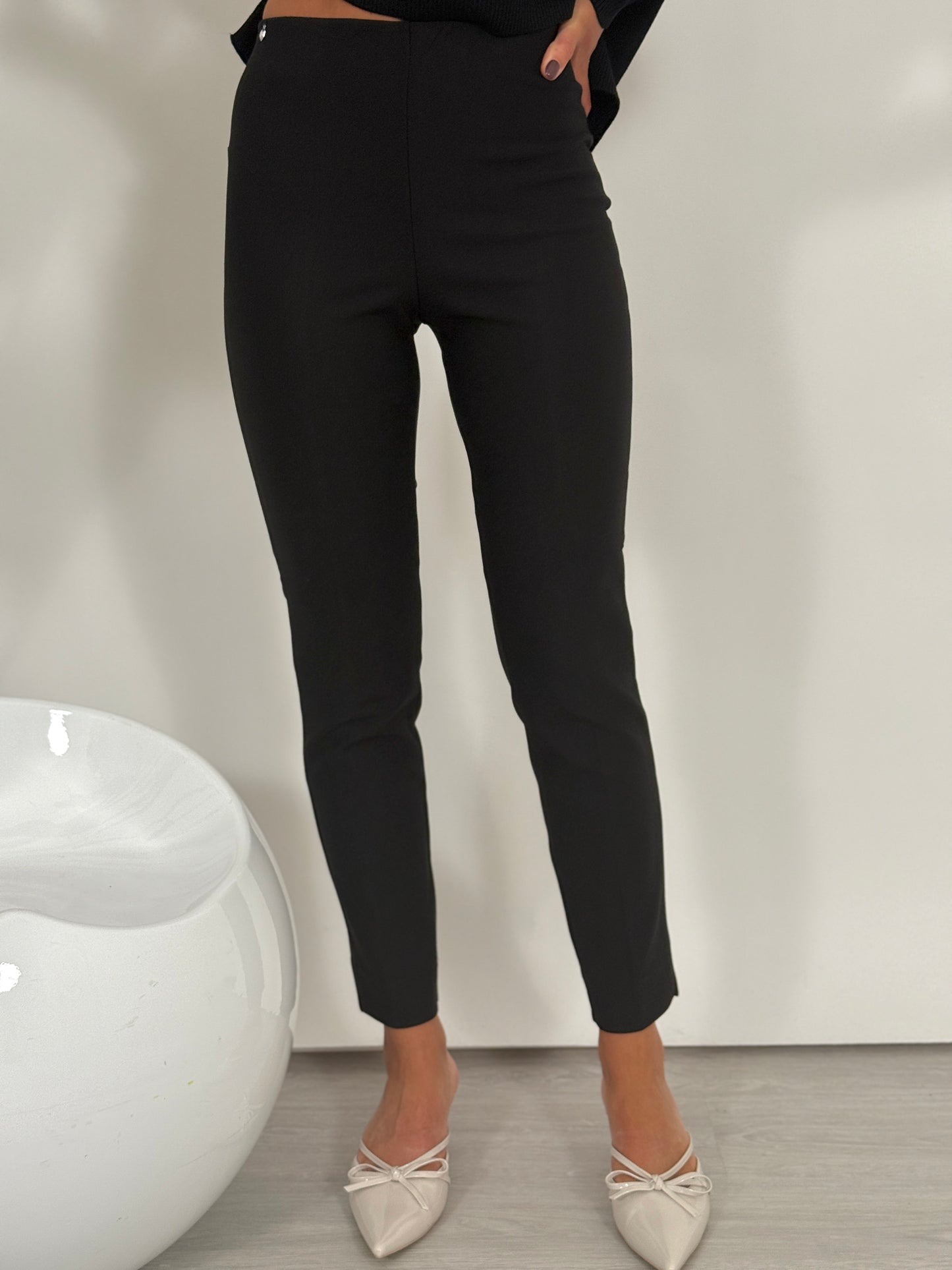 Panta slit cigarette