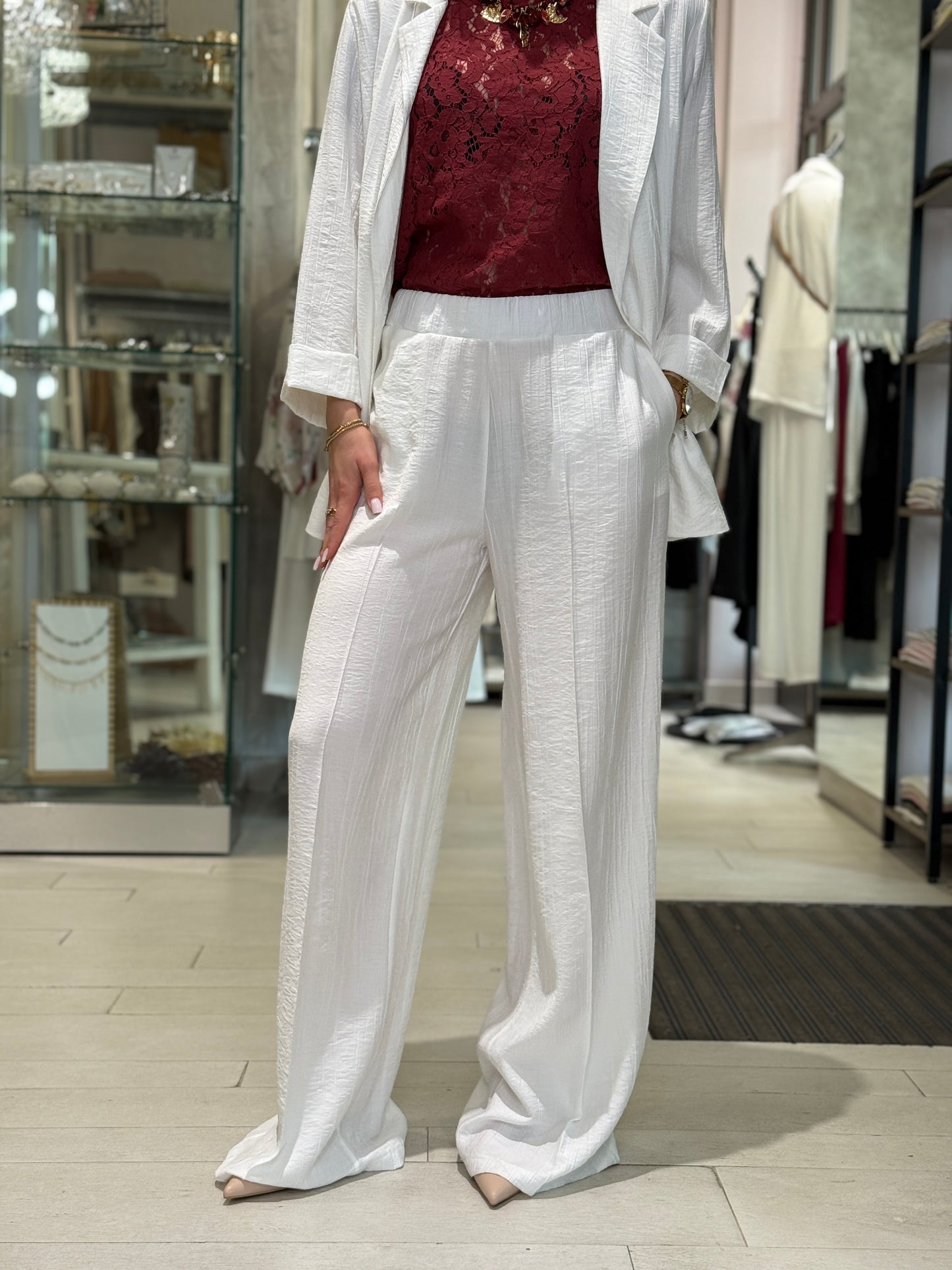 Pantalone fluido con elastico