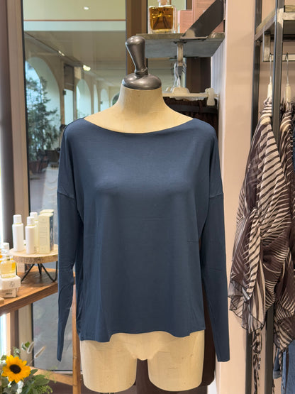 T-shirt over manica lunga