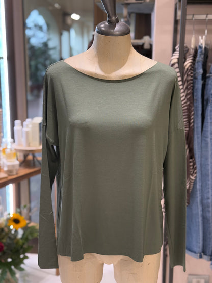 T-shirt over manica lunga