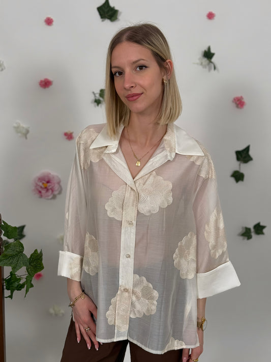 Camicia ricamata fiori