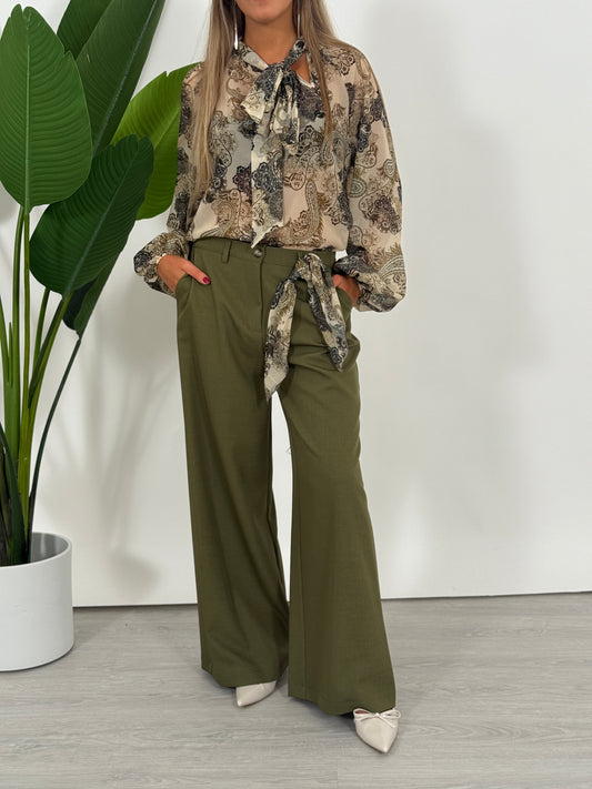 Pantalone con foulard