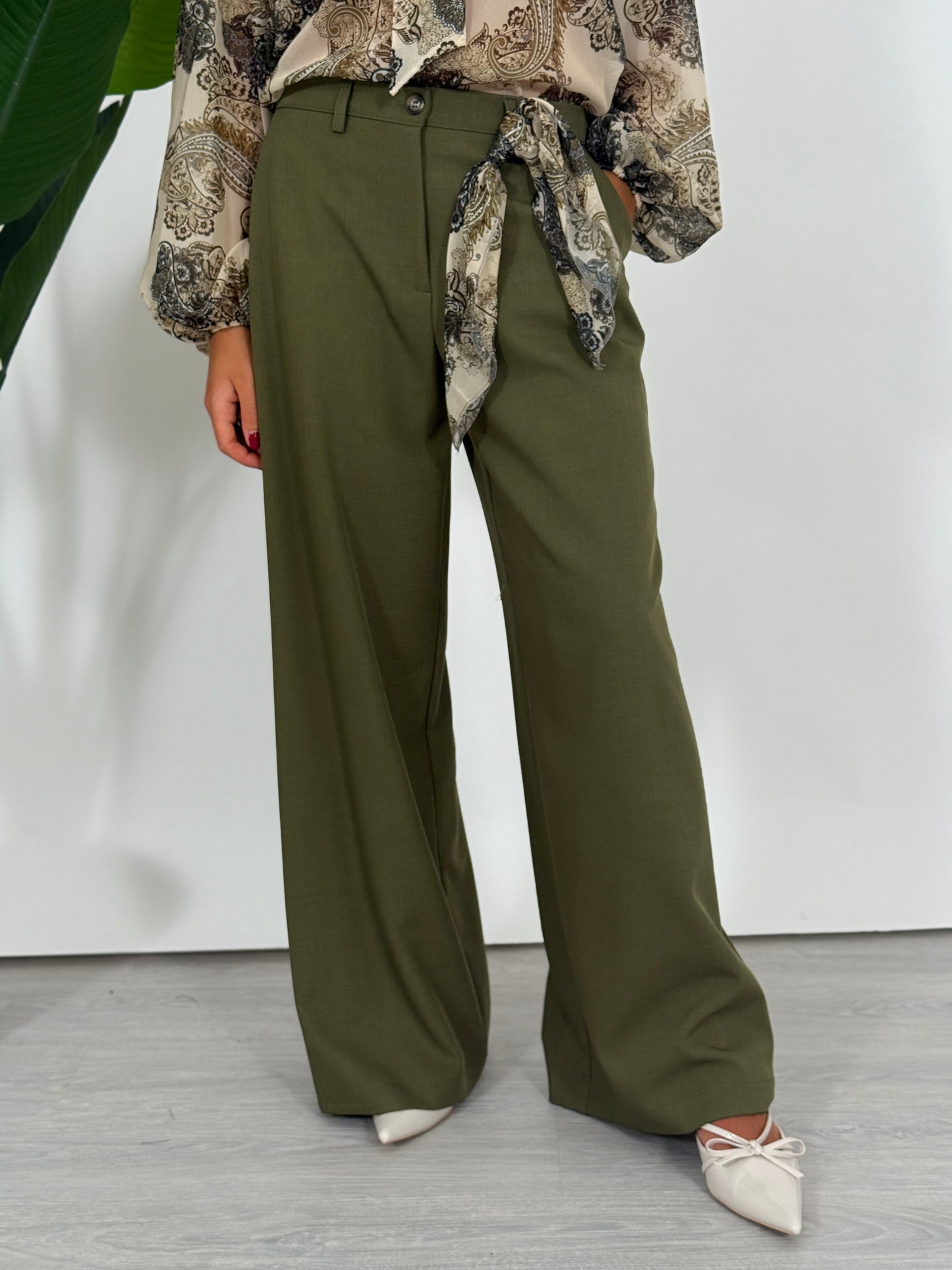 Pantalone con foulard