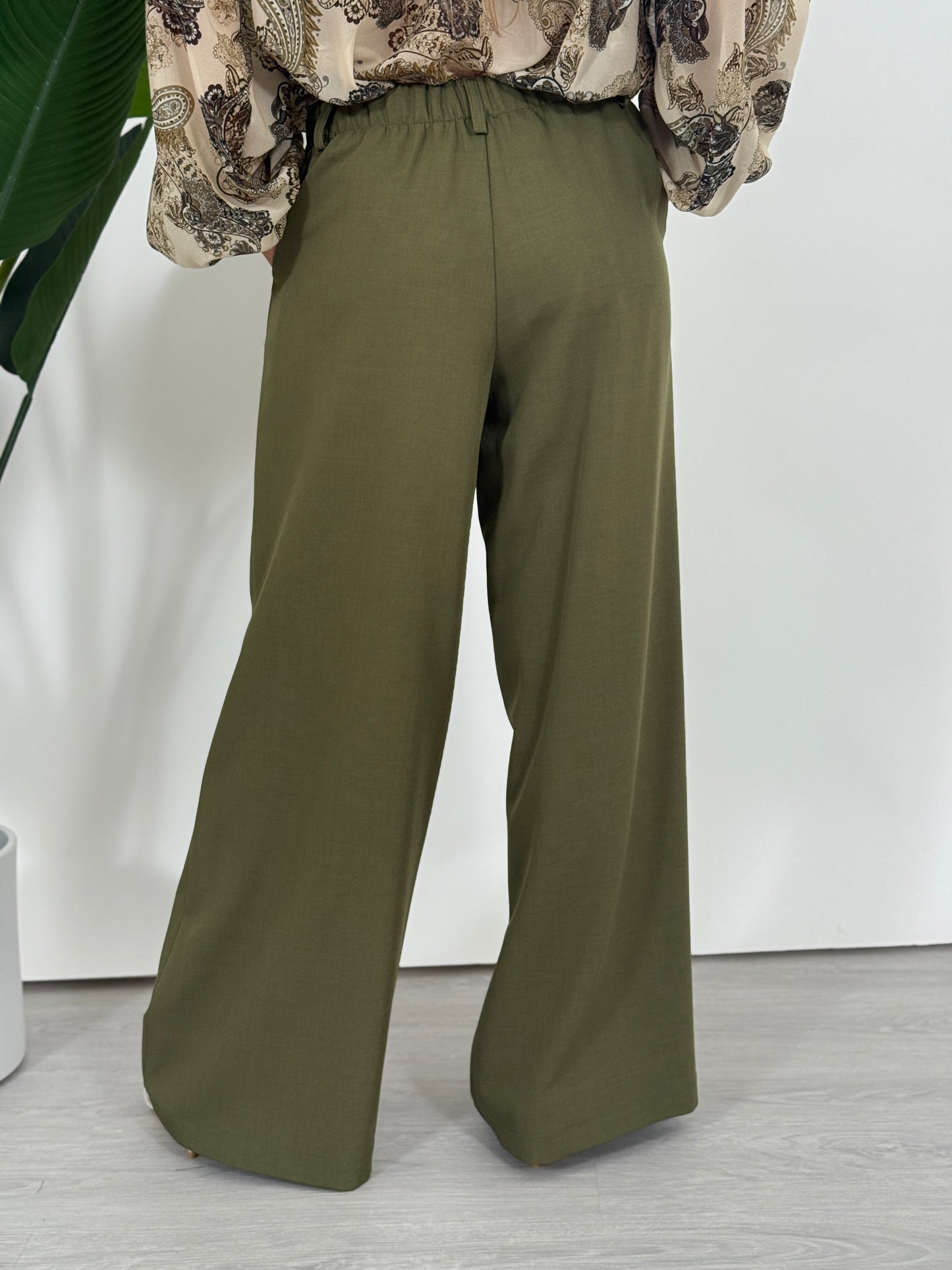 Pantalone con foulard