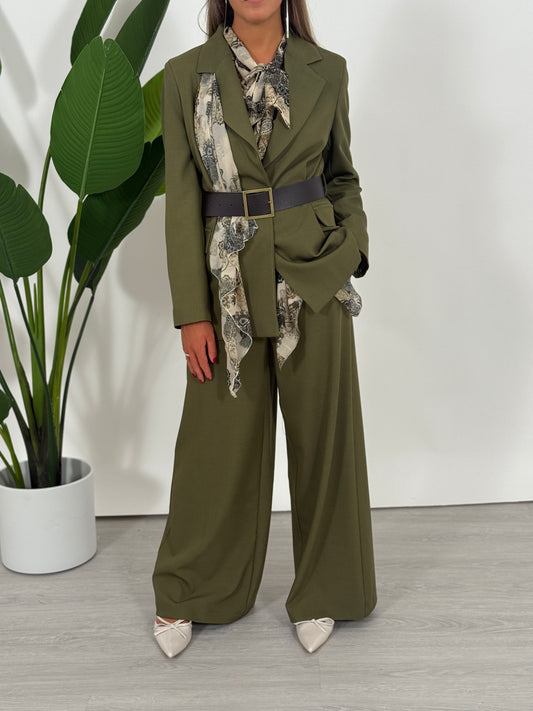 blazer con foulard