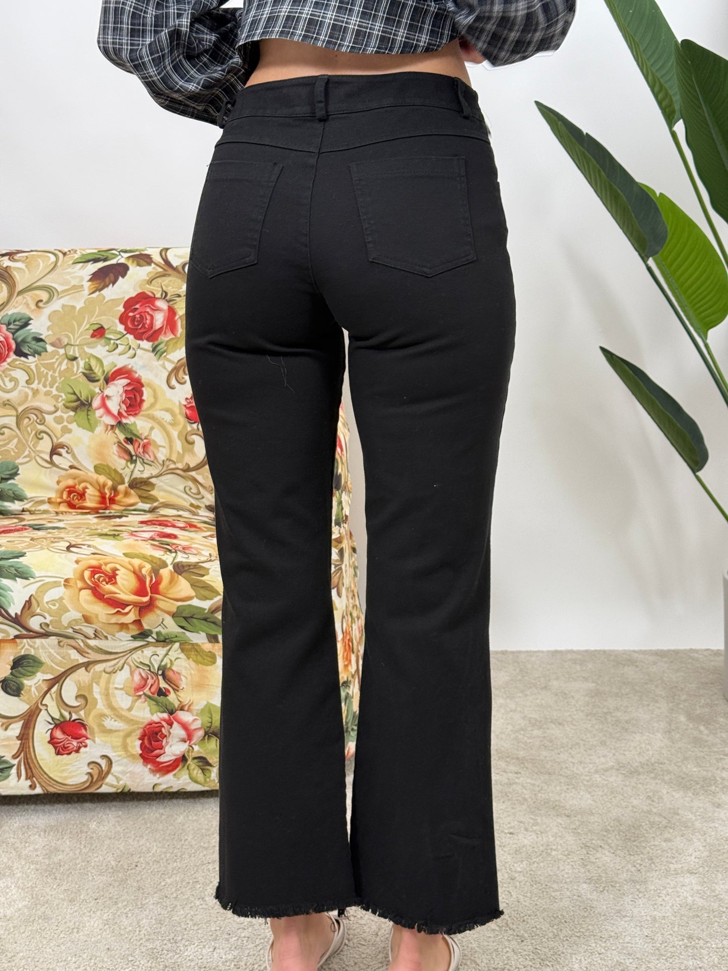 pantalone sfrangiato