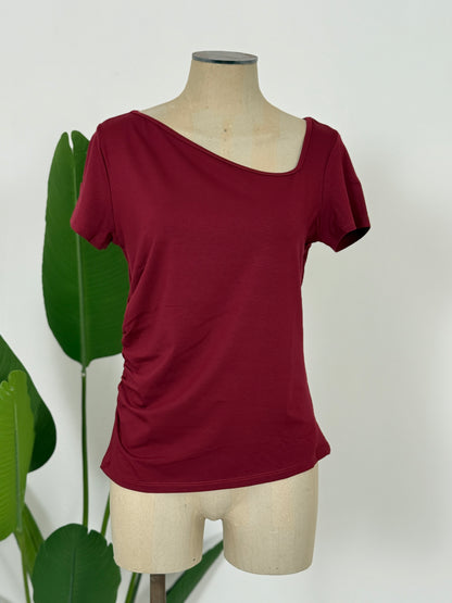 Maglia asimmetrica